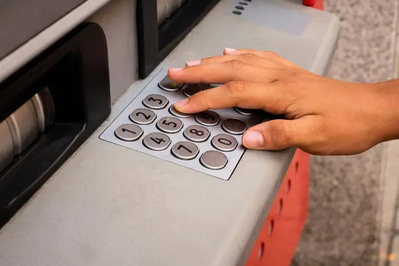 Documentos para abrir una cuenta bancaria básica en Malta si vienes a estudiar o trabajar
