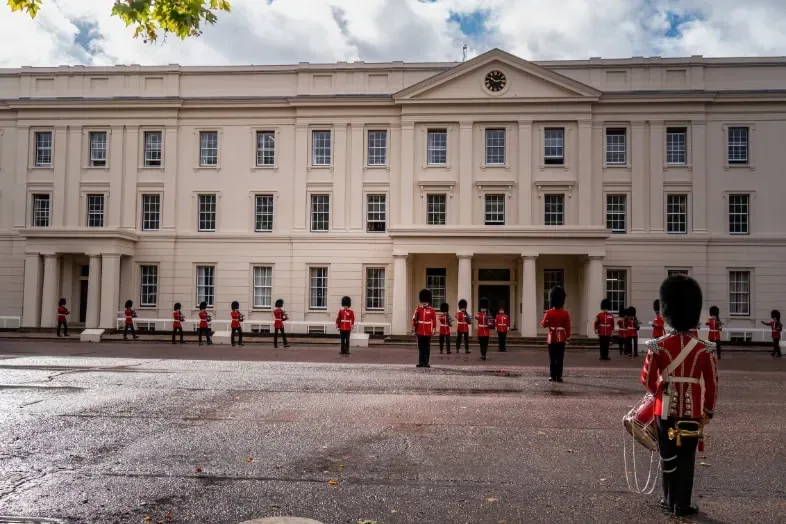 Recorre el Palacio de Buckingham