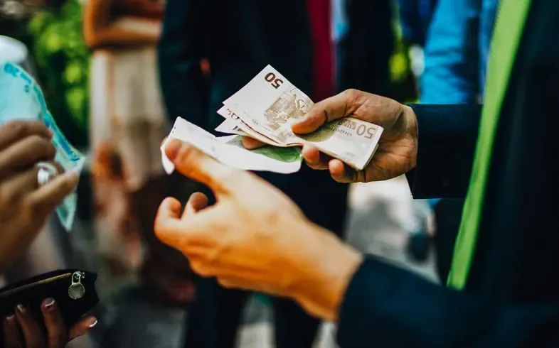Salario de trabajos especializados en Malta