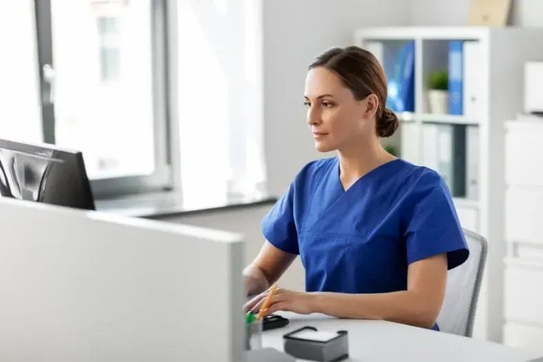 Visa de trabajo en el Reino Unido para profesionales de la salud y el servicio social